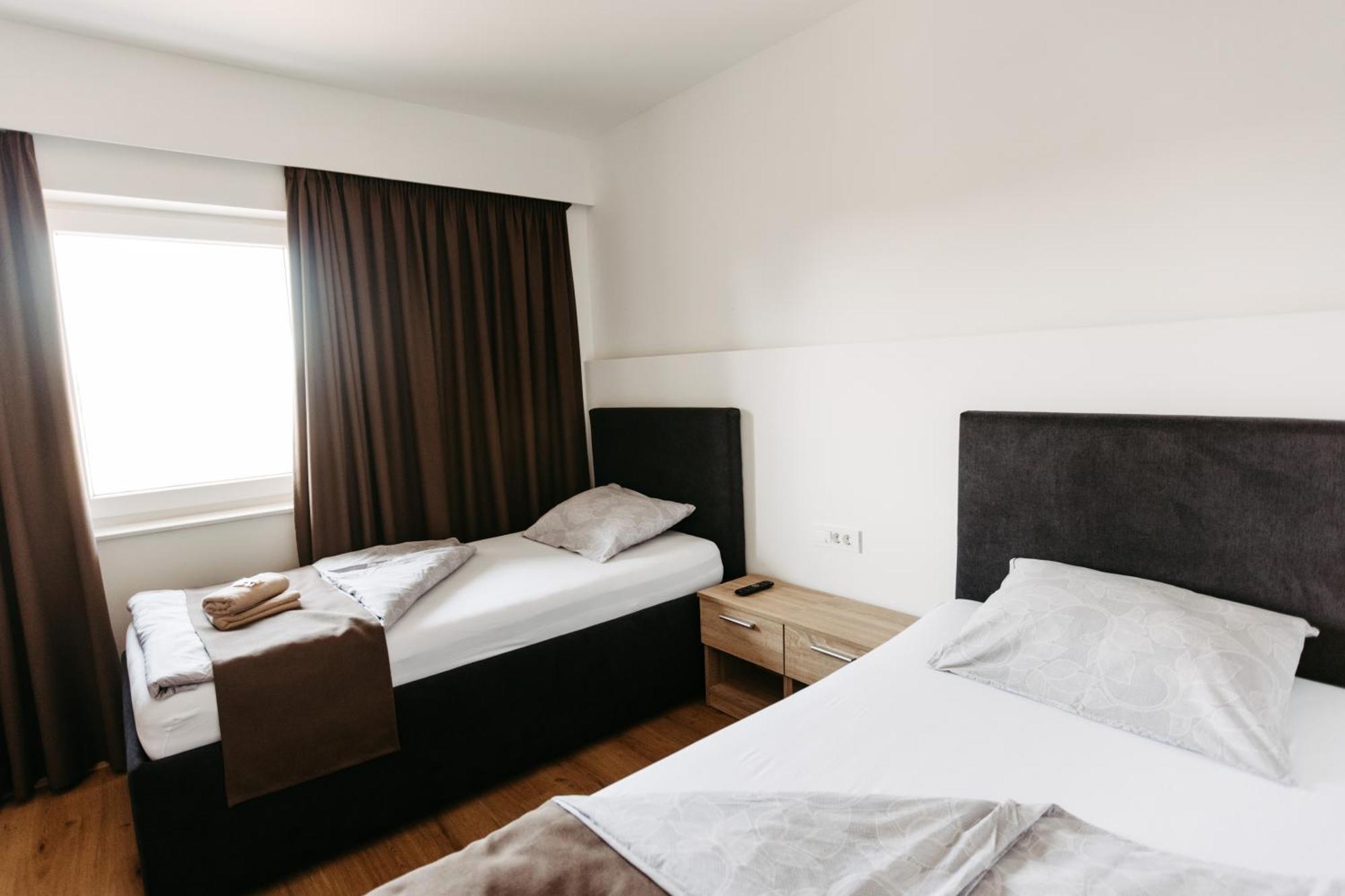 Hotel Murat Ptuj Exteriör bild